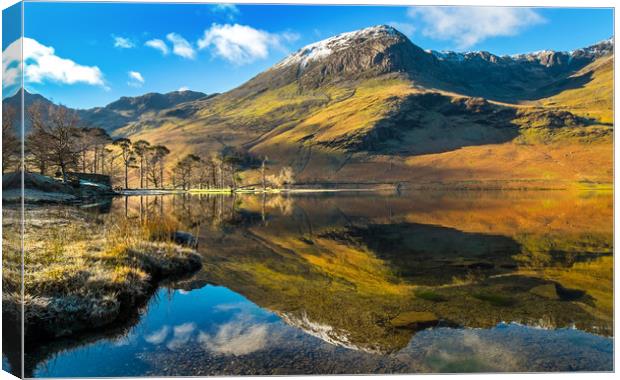 Buttermere  Canvas Print by geoff shoults