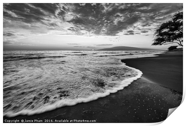 Spectacular beach sunset in the town of Lahaina Print by Jamie Pham