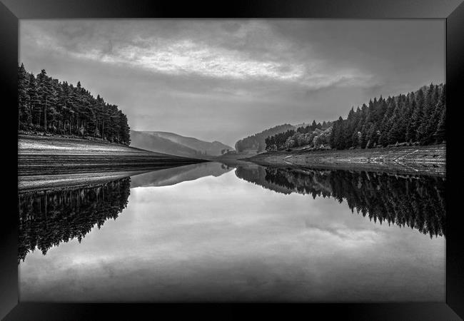 Howden Reservoir in Mono Framed Print by Darren Galpin
