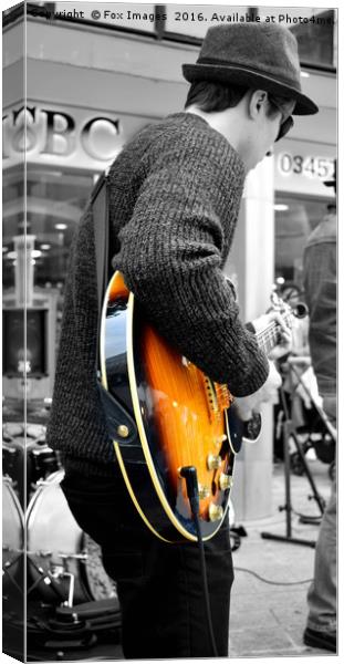 Guitar player in liverpool Canvas Print by Derrick Fox Lomax