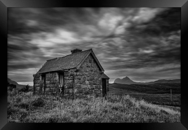 Suilven and the Old House at Elphin Framed Print by Derek Beattie