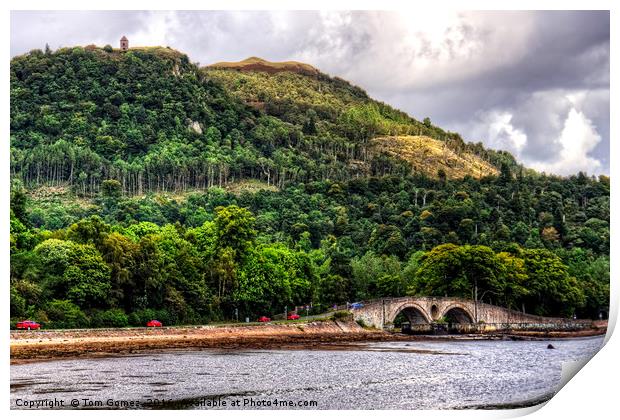 Inveraray Bridge Print by Tom Gomez