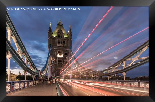 An evening view of Tower Bridge, London. Framed Print by Gary Parker