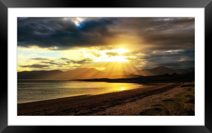 Golden rays of Cuil Bay  Framed Mounted Print by Anthony Simpson