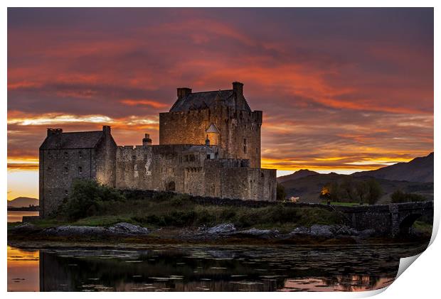 Eilean Donan Castle at sunset in Loch Duich Print by Arterra 