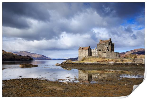 Eilean Donan Castle  Print by chris smith