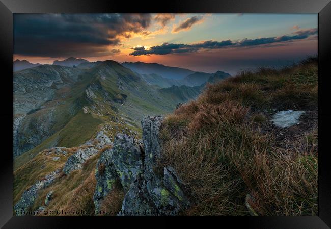 Mountain range at sunset Framed Print by Ragnar Lothbrok
