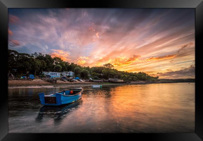 Woodside Bay Boat Sunset Framed Print by Wight Landscapes