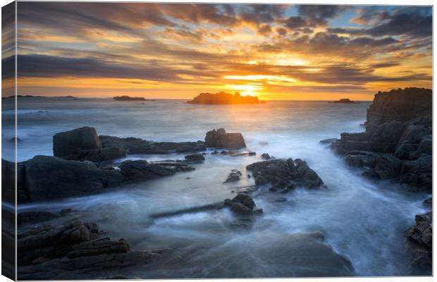 Sunset at Cobo  Canvas Print by chris smith