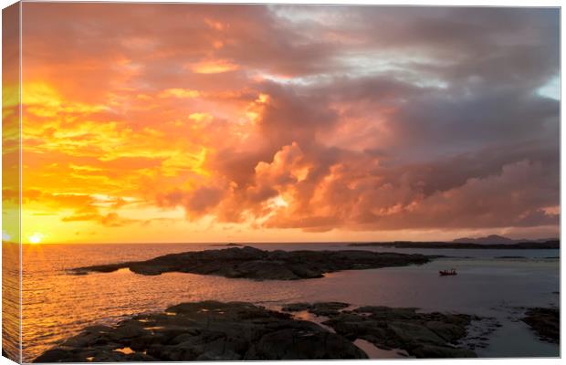 Sunset at Sanna Bay Canvas Print by Derek Beattie