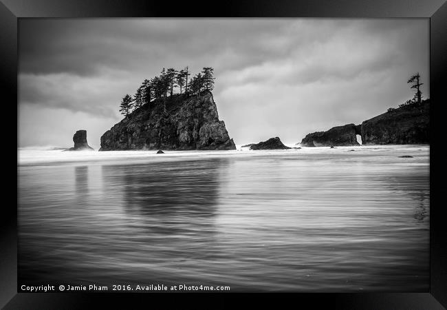 Second Beach in Olympic National Park located in W Framed Print by Jamie Pham