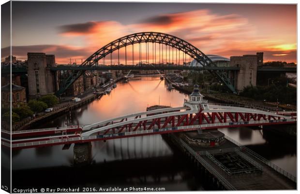 Sunrise over the Tyne Canvas Print by Ray Pritchard