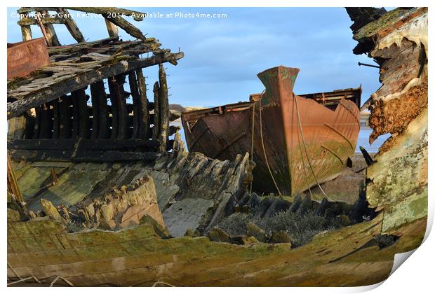 Close Up Of The Wrecks Print by Gary Kenyon