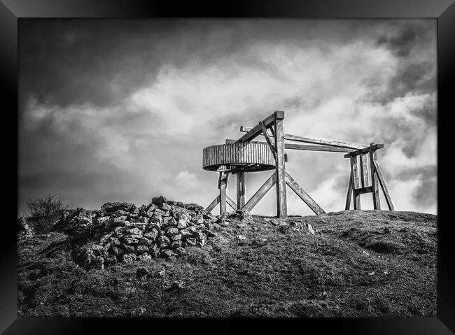 magpie mine Framed Print by Jason Thompson