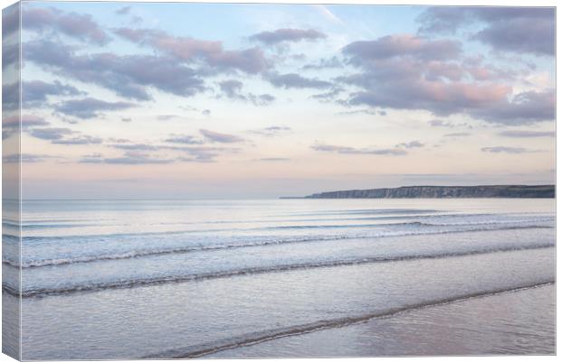 Tranquil evening at Filey Bay, North Yorkshire Canvas Print by Andrew Kearton