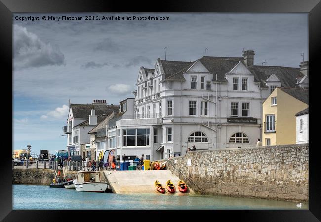 The Ship & Castle Hotel Framed Print by Mary Fletcher