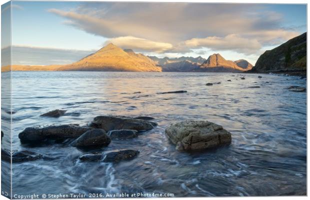 Golden light at Elgol Canvas Print by Stephen Taylor