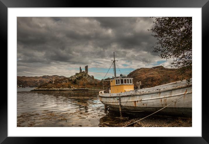 Castle and boat Framed Mounted Print by Pete Biggin