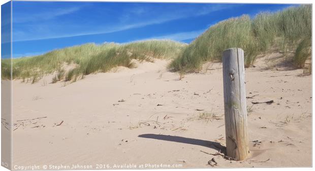 Sand dunes Canvas Print by Stephen Johnson