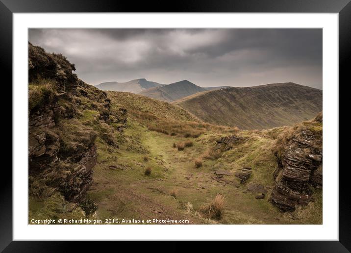Brecon Beacons mountain range. Framed Mounted Print by Richard Morgan