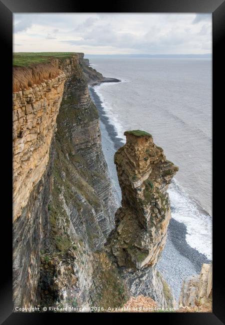 Rock Pinnacle on the Glamorgan Heritage Coast. Framed Print by Richard Morgan