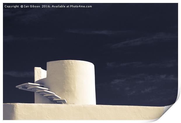 Lifeguard watch tower in Valencia, Spain Print by Ian Gibson