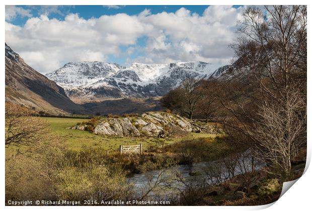 Snow covered mountains in the Ogwen Valley, Snowdo Print by Richard Morgan