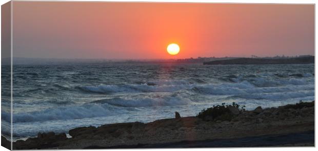 cyprus sunset Canvas Print by sue davies