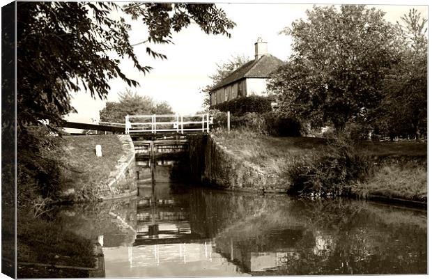 Semington Lock and House Brownie Effect Canvas Print by Dave Windsor