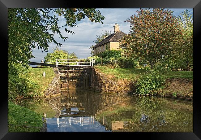 Semington Lock and House More Detail Framed Print by Dave Windsor