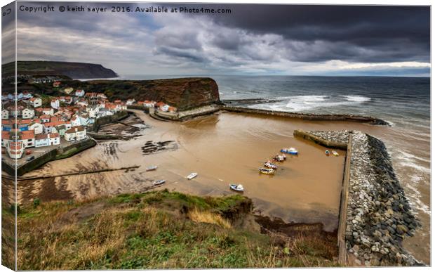 Staithes from the East cliff Canvas Print by keith sayer