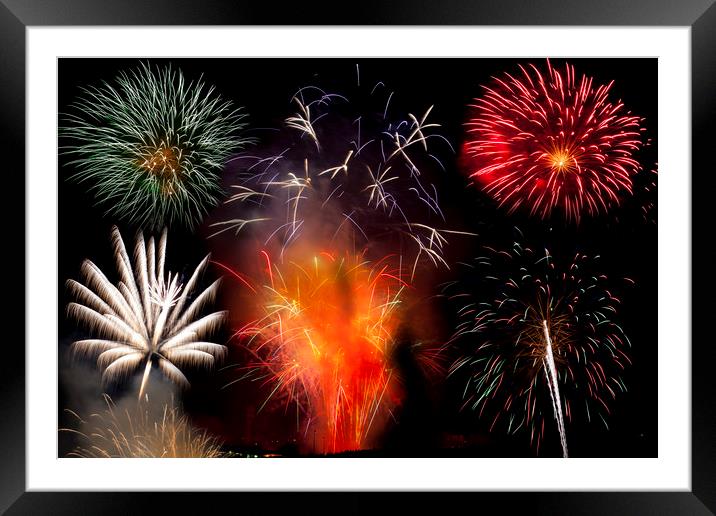 Bonfire night Framed Mounted Print by Leighton Collins