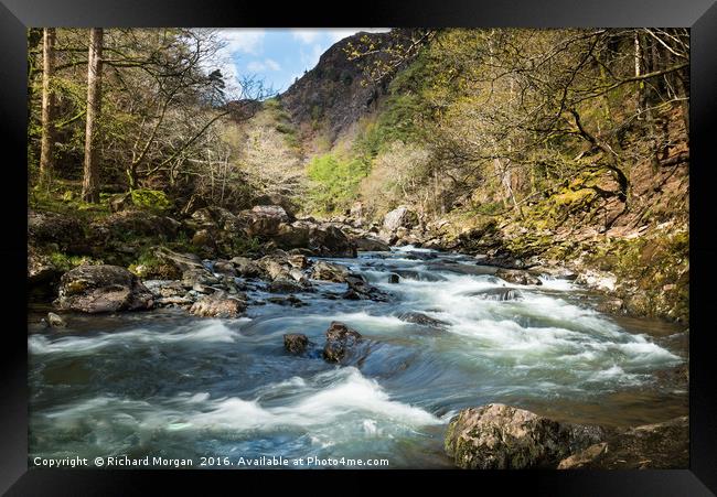 Aberglaslyn Pass and the Glaslyn river near Beddge Framed Print by Richard Morgan
