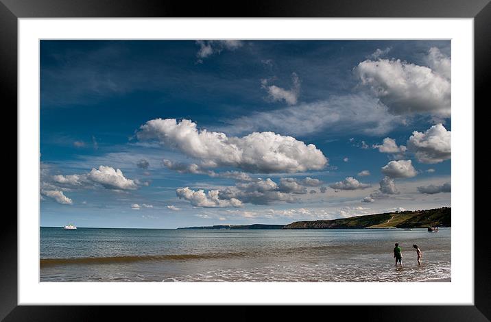 Children on Scarborough beach Framed Mounted Print by Jeni Harney