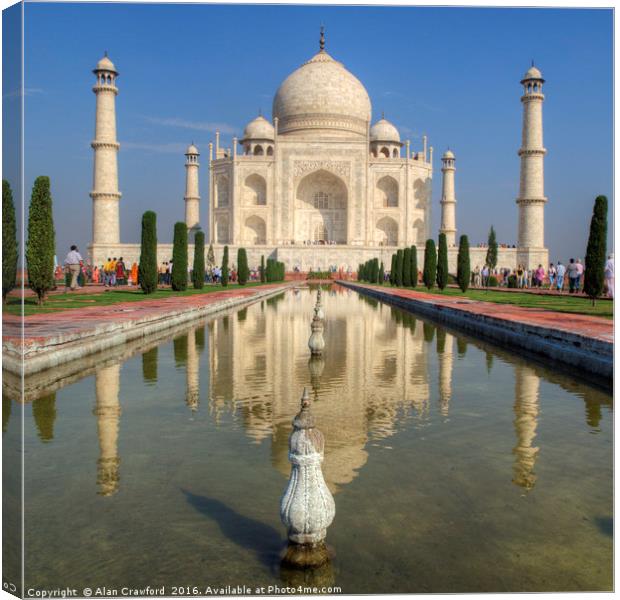 The Taj Mahal, India Canvas Print by Alan Crawford