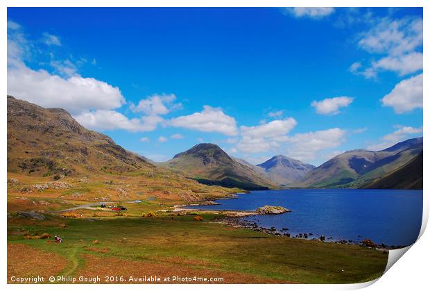 Wast Water lake in The Lake District Print by Philip Gough