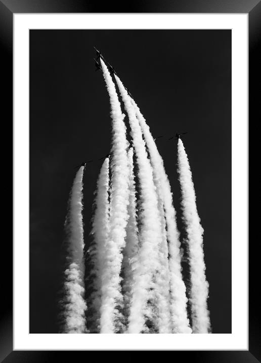 Red Arrows in Black and White Framed Mounted Print by Oxon Images
