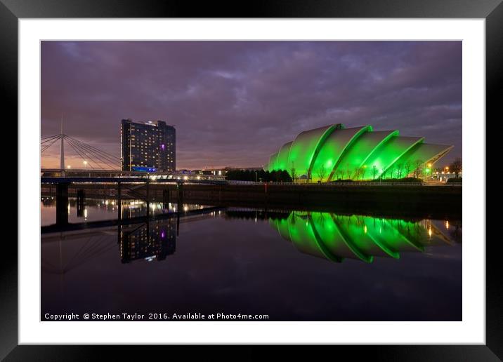 Glasgow Riverside at night Framed Mounted Print by Stephen Taylor