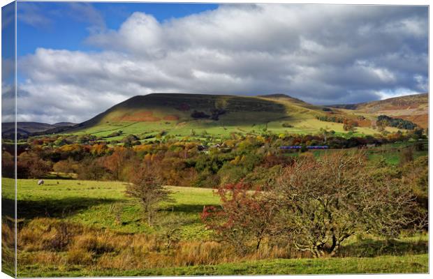  Edale and Hope Valley                      Canvas Print by Darren Galpin