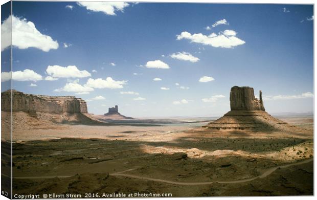 Monument Valley Utah Canvas Print by Elliott Strom