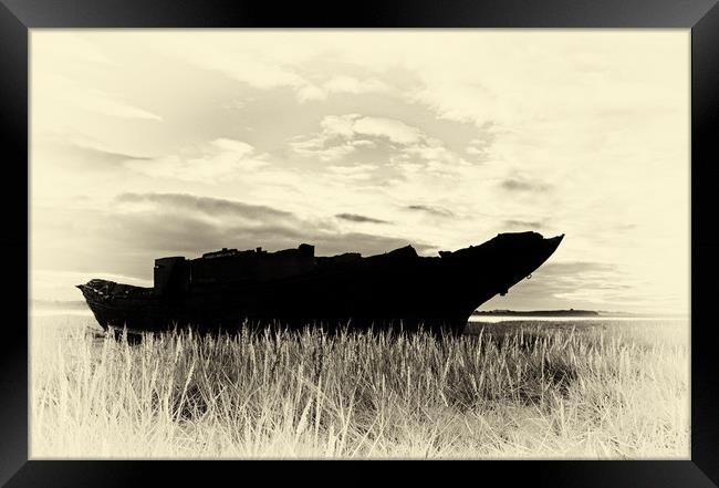Wyre wreck at sunset Framed Print by David McCulloch