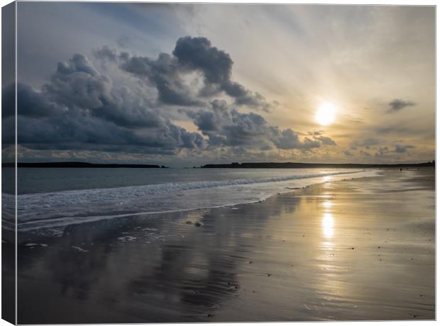 Sunset on the South Beach, Tenby. Canvas Print by Colin Allen