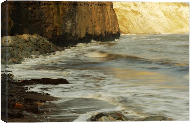 TIDES HIGH Canvas Print by andrew saxton