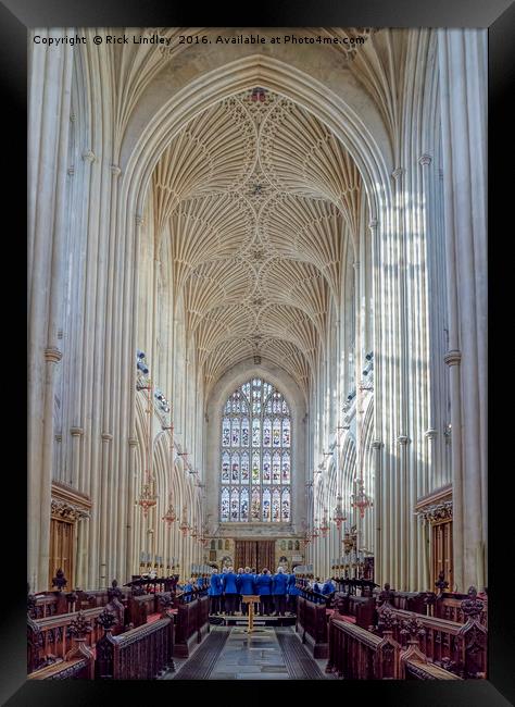 The Choir in Bath Abbey Framed Print by Rick Lindley