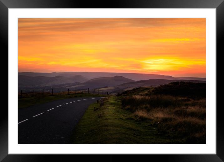 peak district  Framed Mounted Print by chris smith
