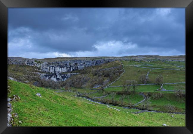 Yorkshire Dales  Framed Print by chris smith