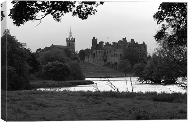 Linlithgow Palace Canvas Print by Fiona McLellan