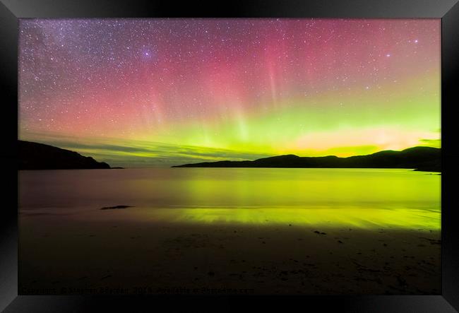 Aurora Borealis Northern Lights Scotland Framed Print by Stephen Beardon