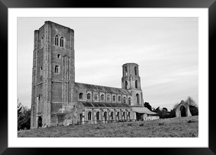 Wymondham Abbey. Framed Mounted Print by Darren Burroughs