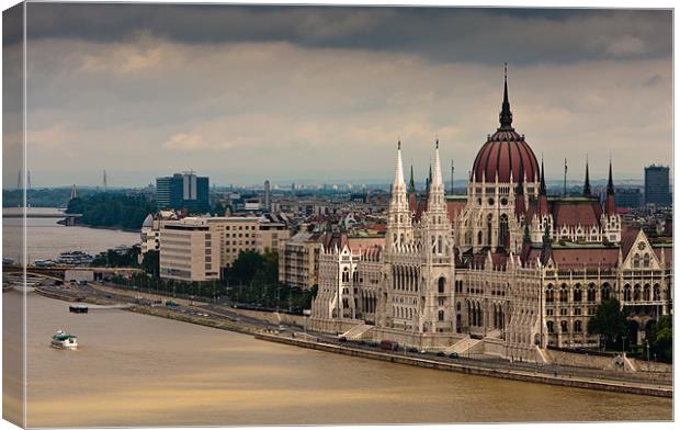 Parlament in Budapest Canvas Print by Hans Kruse